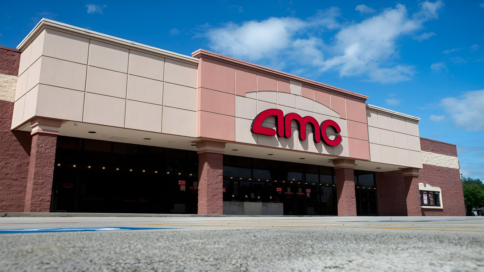 AMC Longview 10